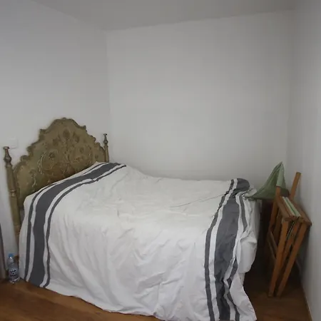 Daire Super Avec Belle Luminosite En Plein Centre De